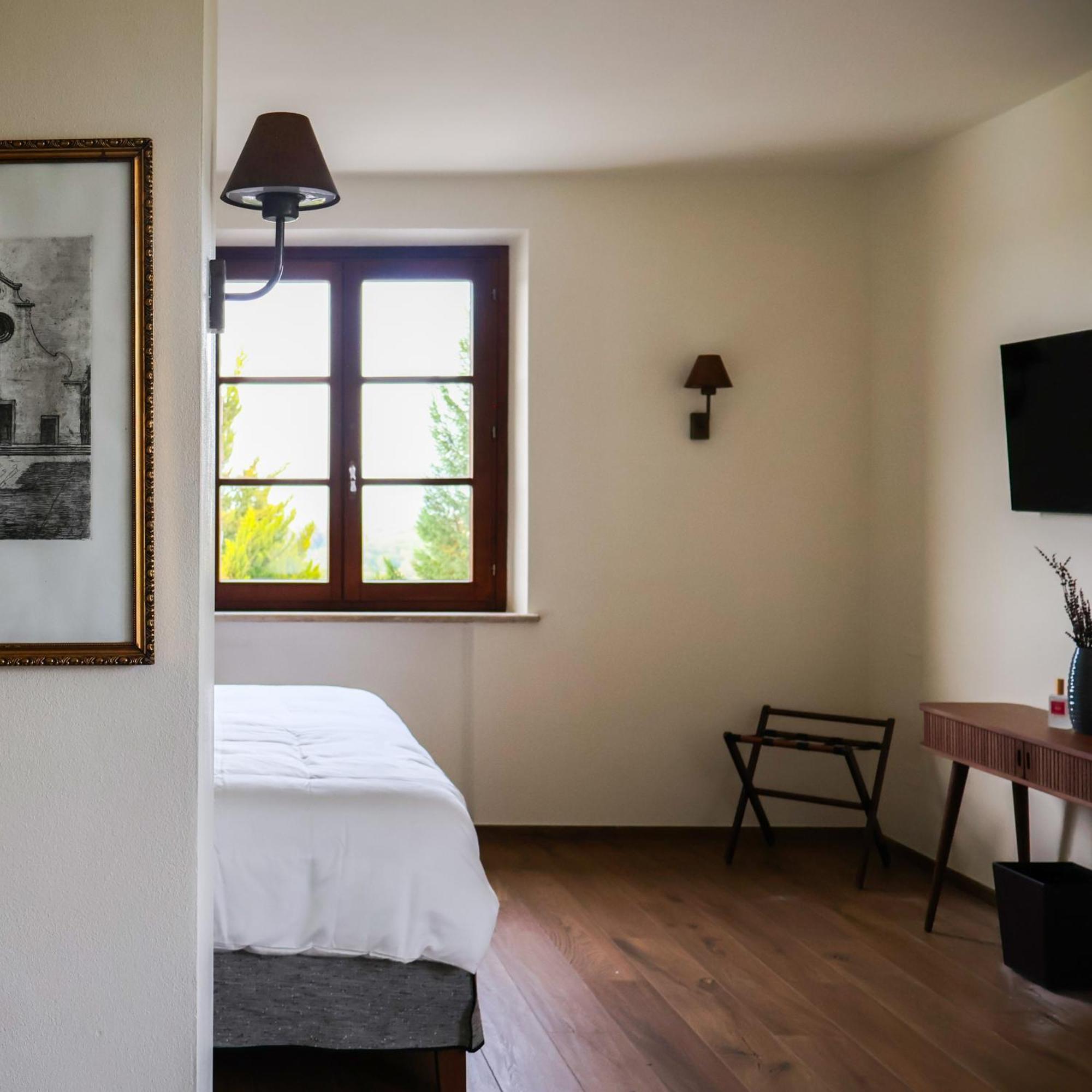 Poggio Paradiso Resort & Spa Montefollonico 外观 照片
