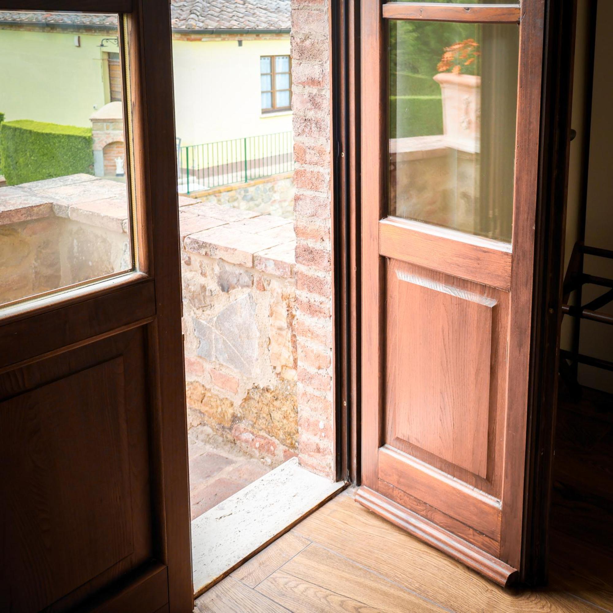 Poggio Paradiso Resort & Spa Montefollonico 外观 照片