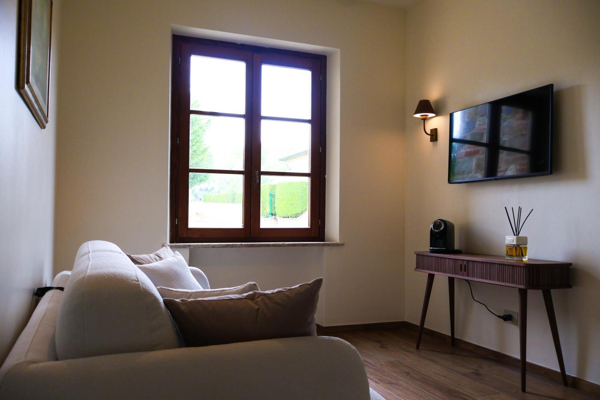 Poggio Paradiso Resort & Spa Montefollonico 外观 照片