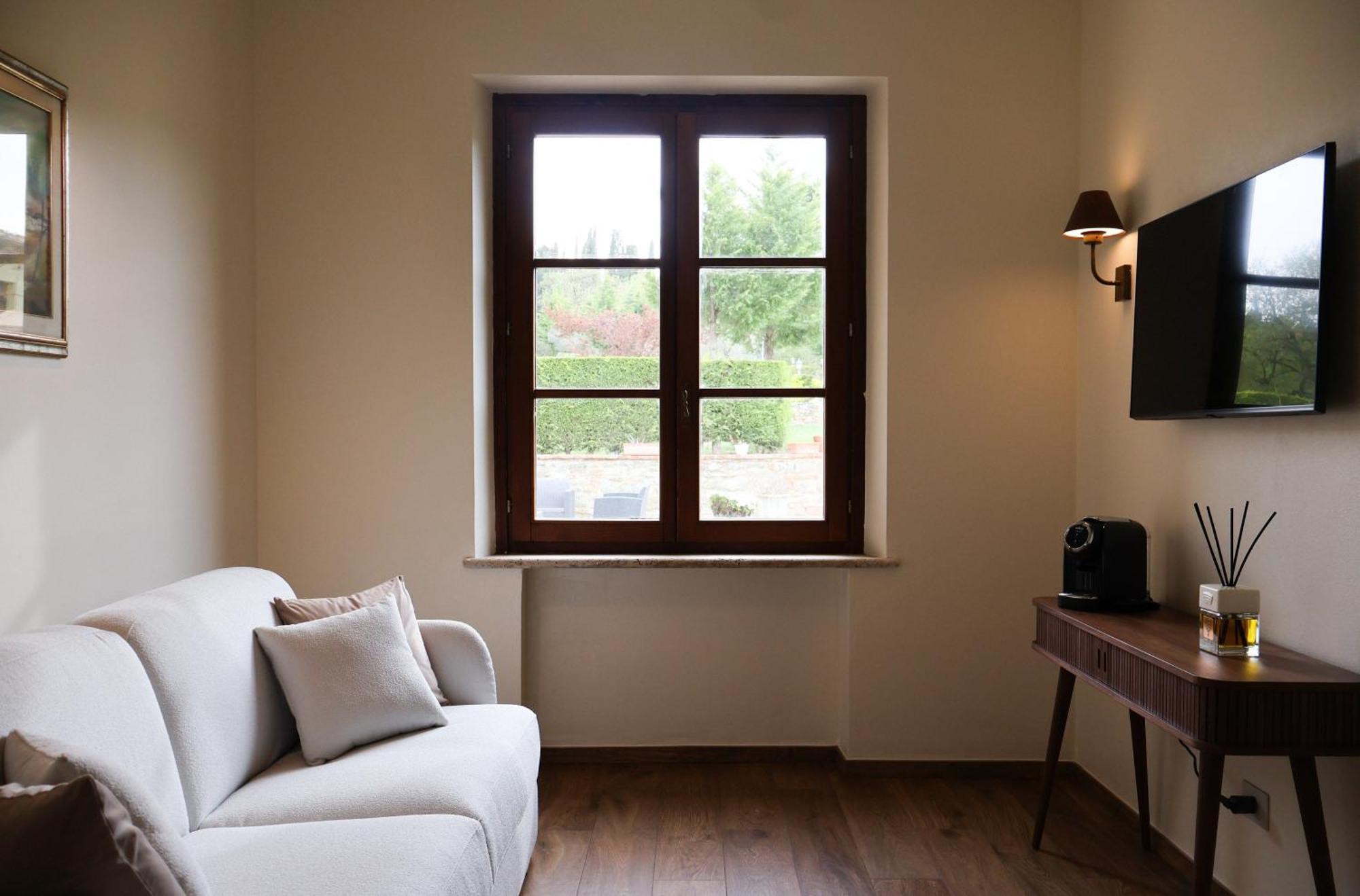 Poggio Paradiso Resort & Spa Montefollonico 外观 照片