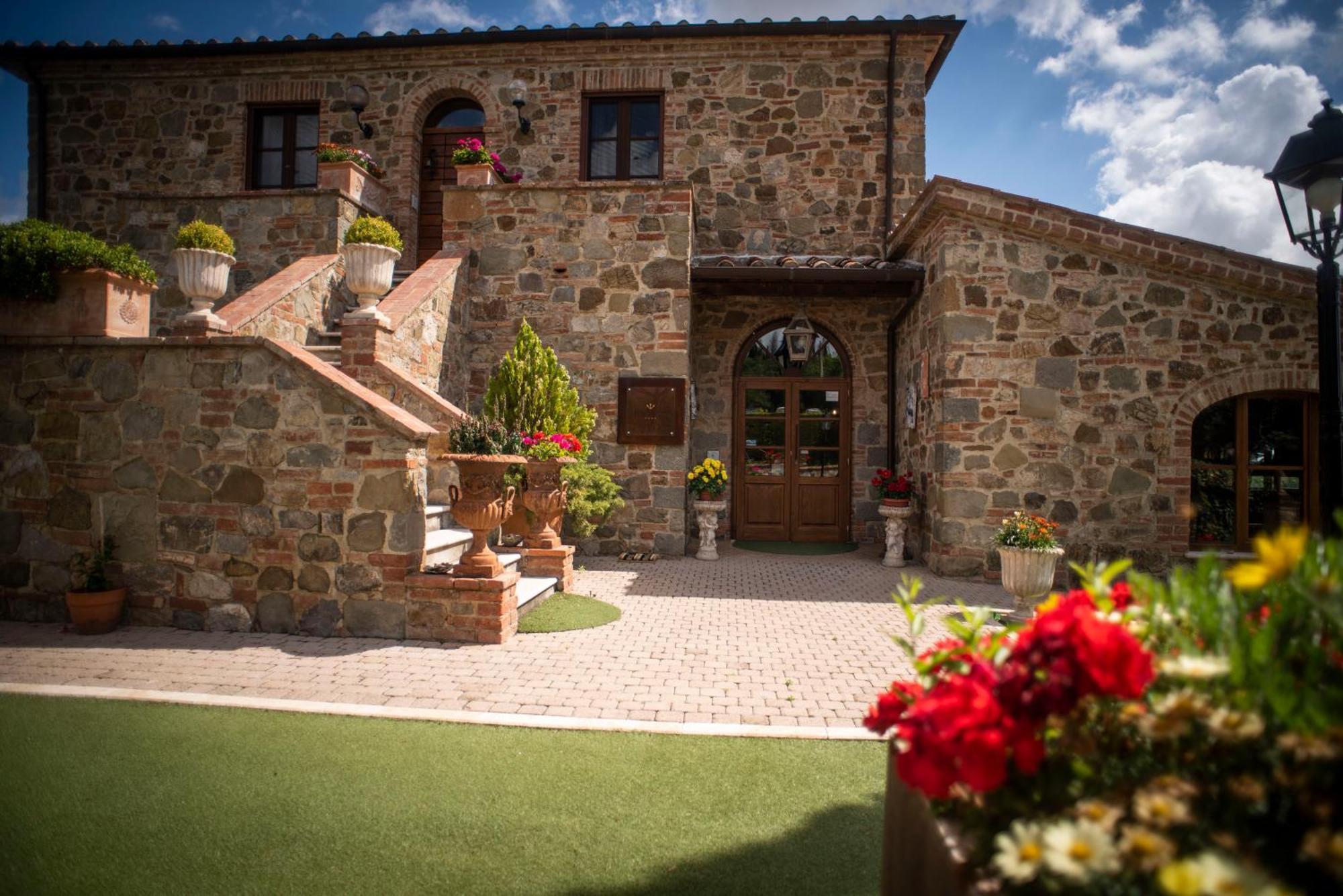 Poggio Paradiso Resort & Spa Montefollonico 外观 照片