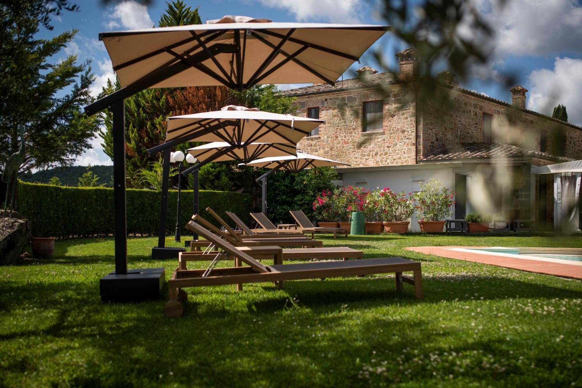 Poggio Paradiso Resort & Spa Montefollonico 外观 照片