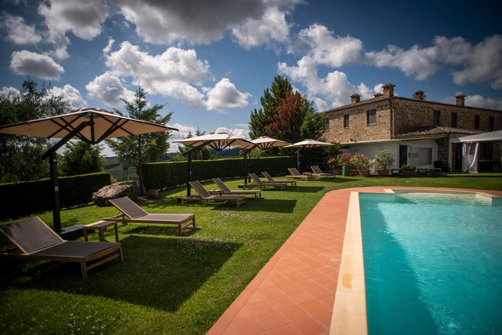 Poggio Paradiso Resort & Spa Montefollonico 外观 照片