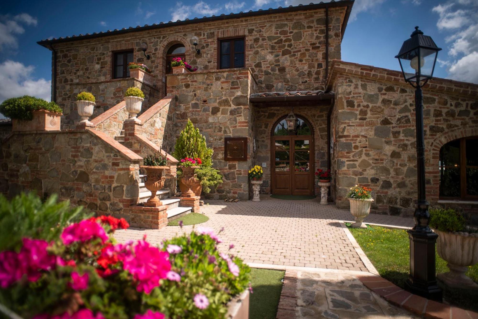Poggio Paradiso Resort & Spa Montefollonico 外观 照片