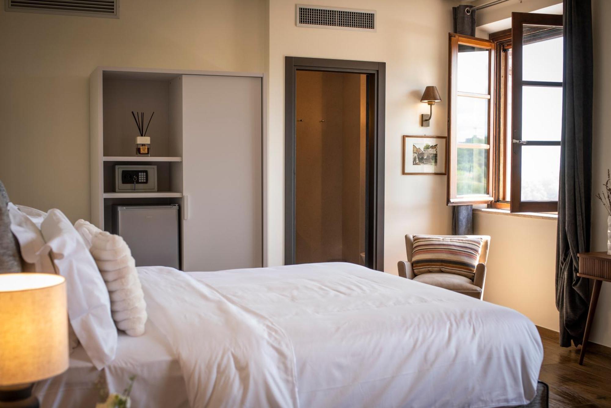 Poggio Paradiso Resort & Spa Montefollonico 外观 照片