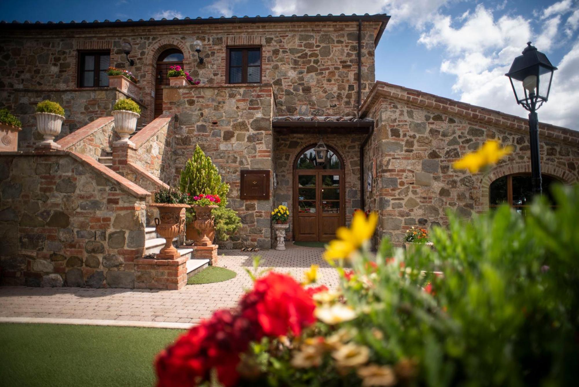Poggio Paradiso Resort & Spa Montefollonico 外观 照片