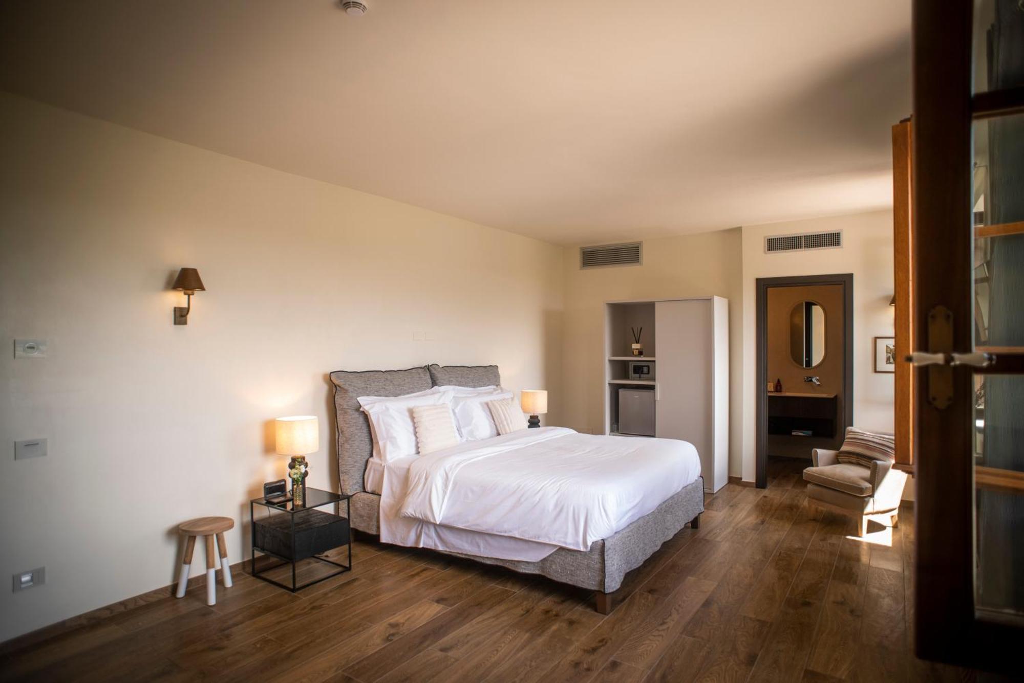 Poggio Paradiso Resort & Spa Montefollonico 外观 照片