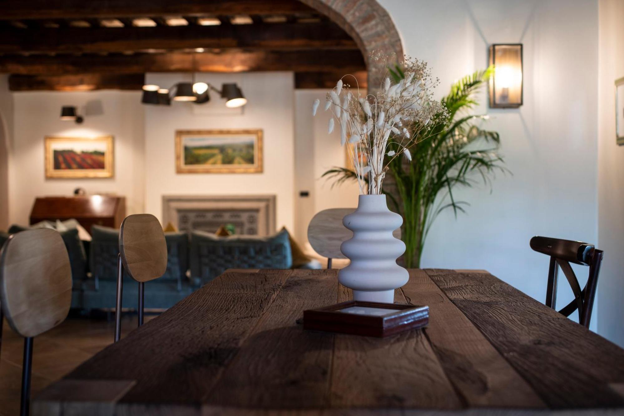 Poggio Paradiso Resort & Spa Montefollonico 外观 照片