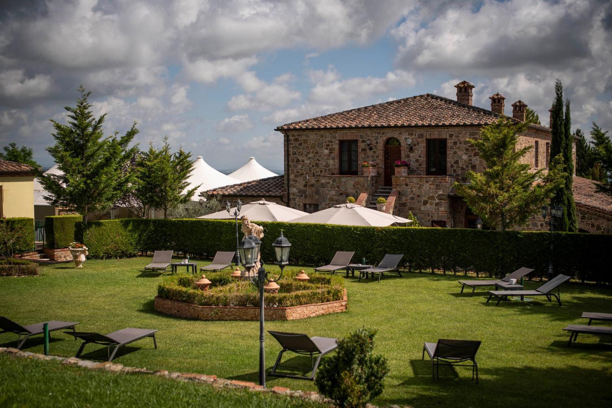 Poggio Paradiso Resort & Spa Montefollonico 外观 照片