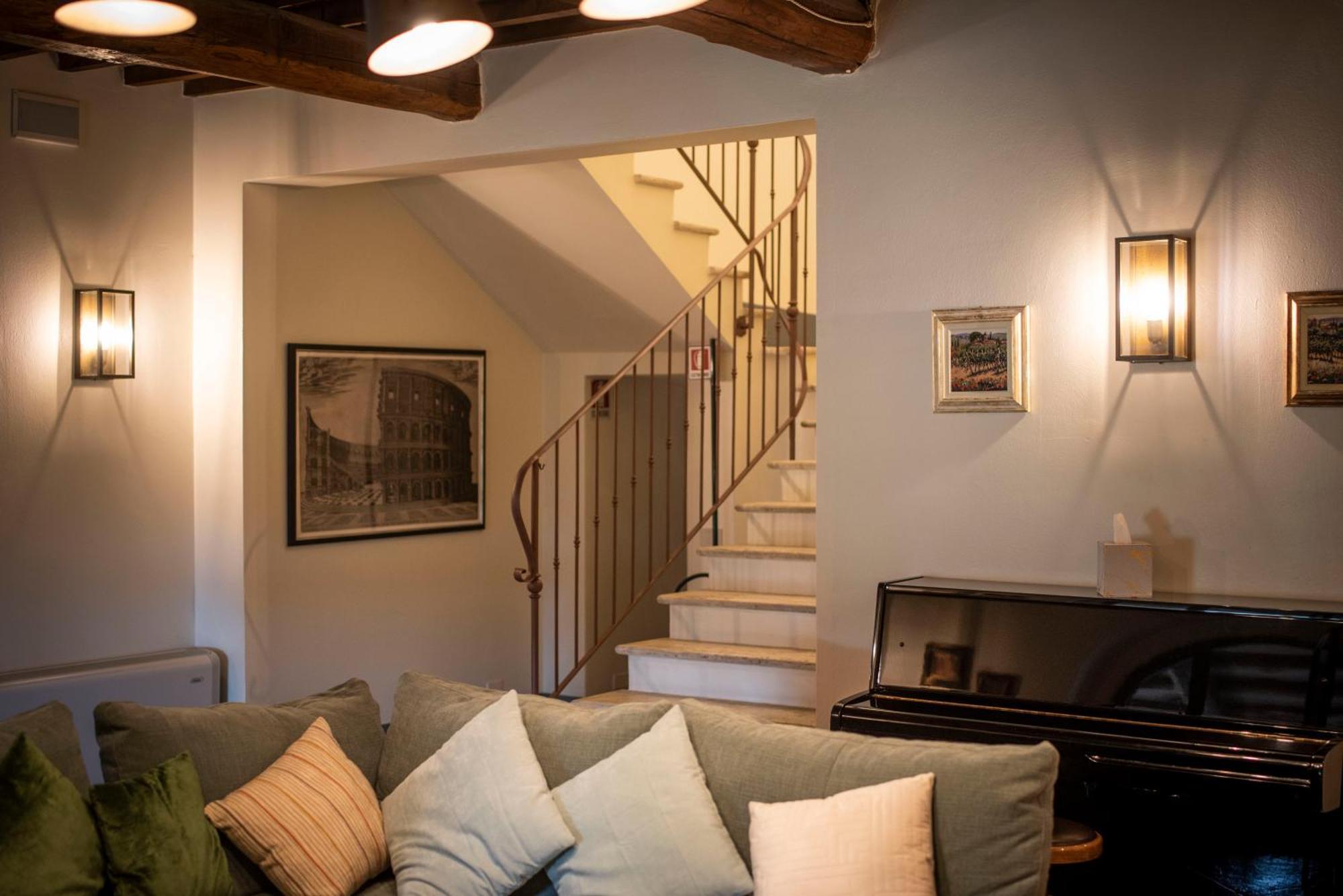 Poggio Paradiso Resort & Spa Montefollonico 外观 照片